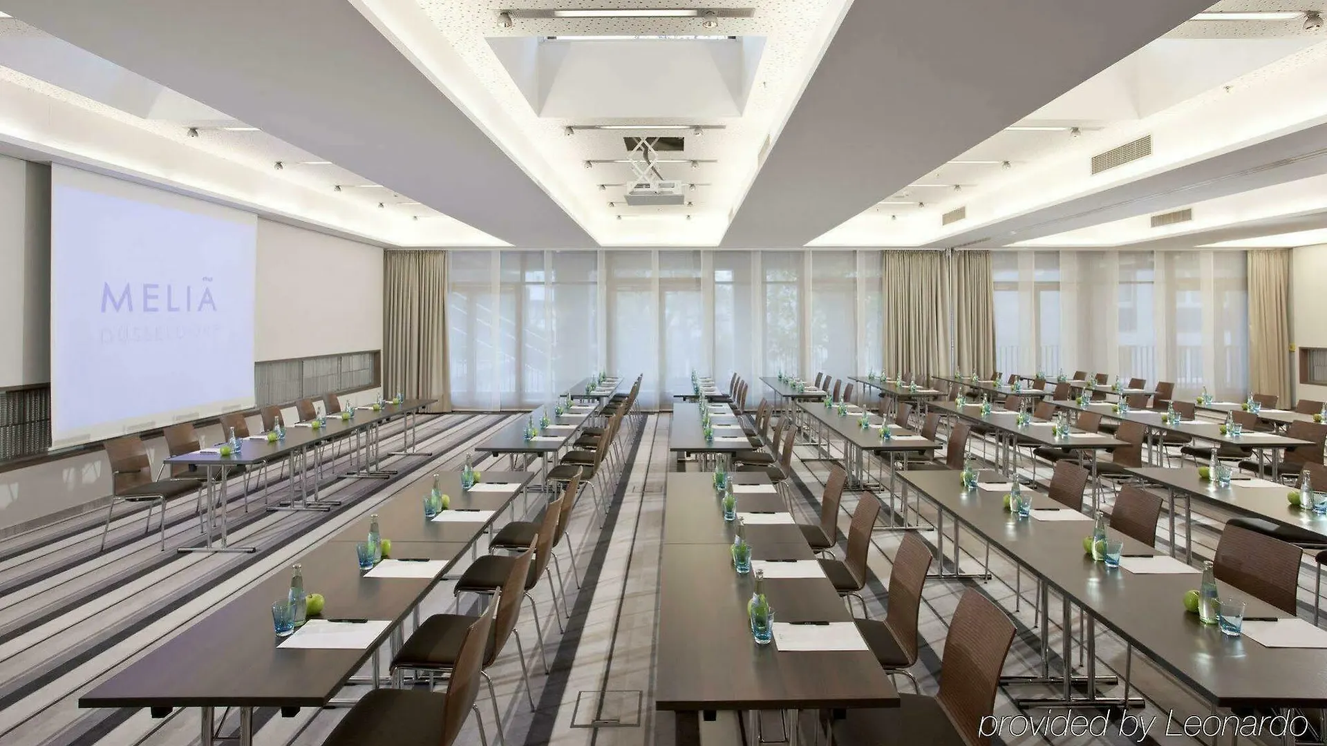 Melia Dusseldorf Hotel 4*,